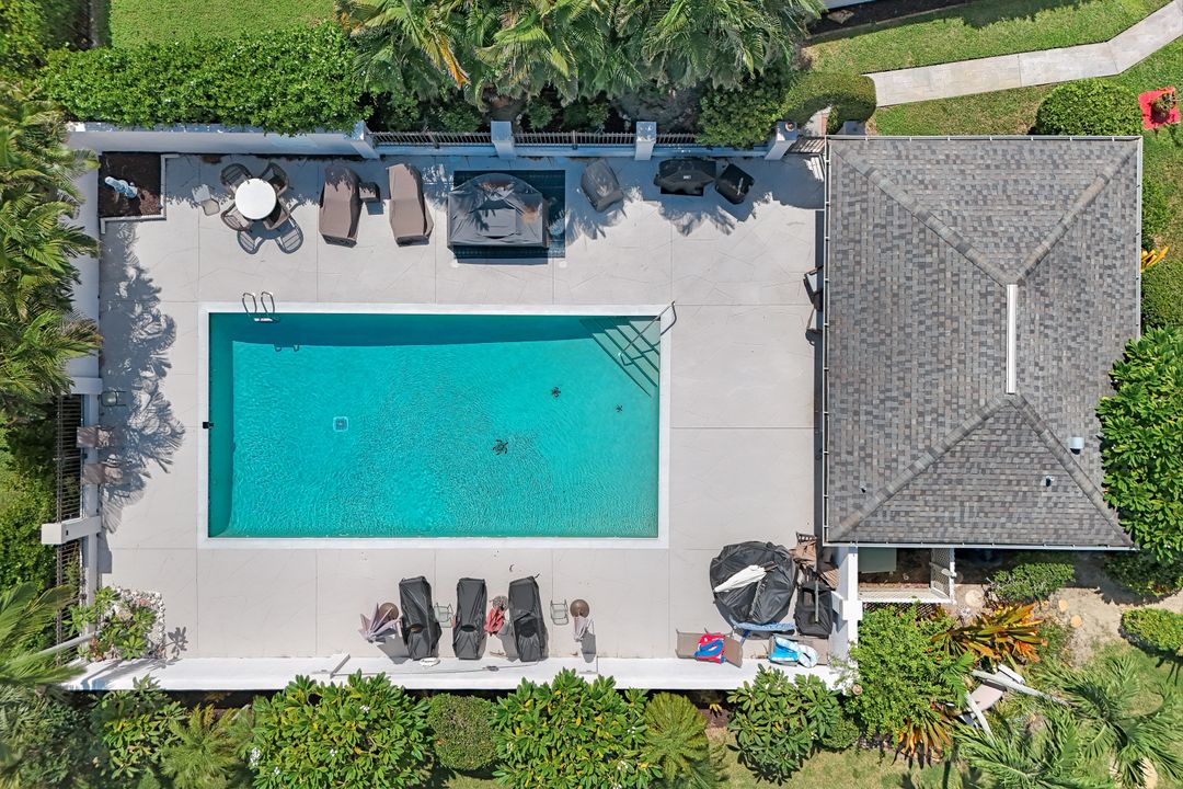 4261 Shetland Ct #205, Naples, FL 34112