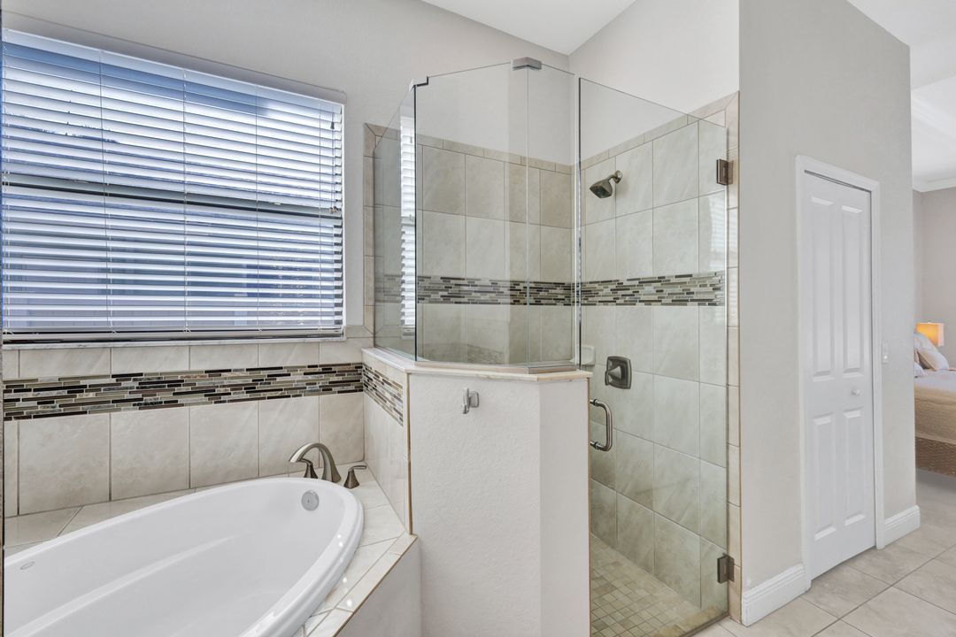 1726 SW 38th Terrace, Cape Coral, FL 33914
