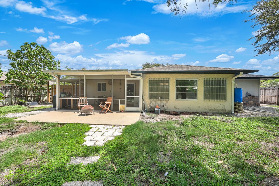 9863 Kentucky St, Bonita Springs, FL 34135