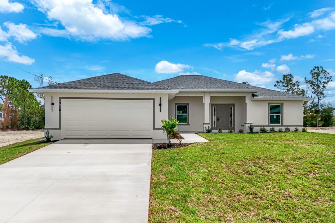 3757 NE 16th Pl, Cape Coral, FL 33909