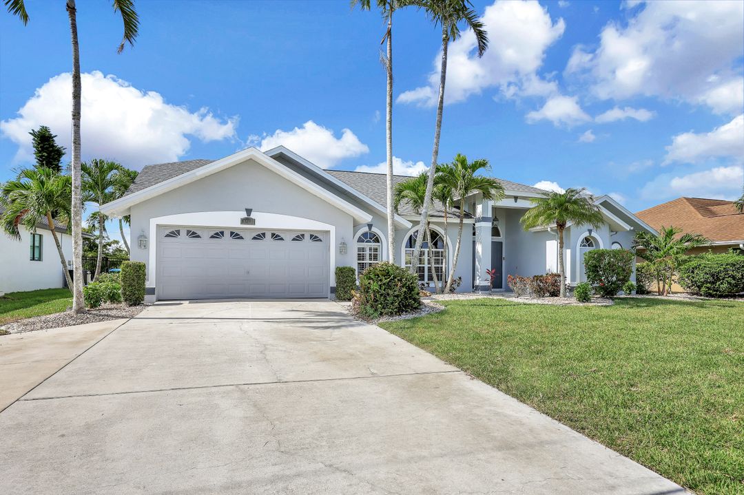 1918 Cape Coral Pkwy W, Cape Coral, FL 33914