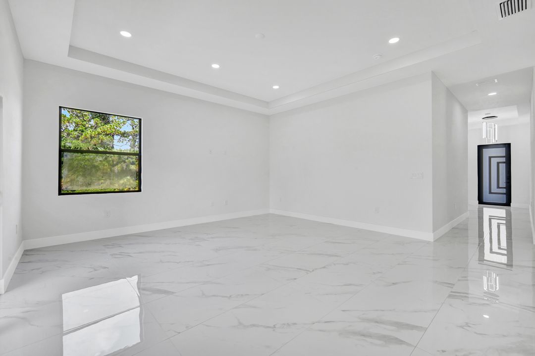 5085 NE Tradewinds Cir, LaBelle, FL 33935
