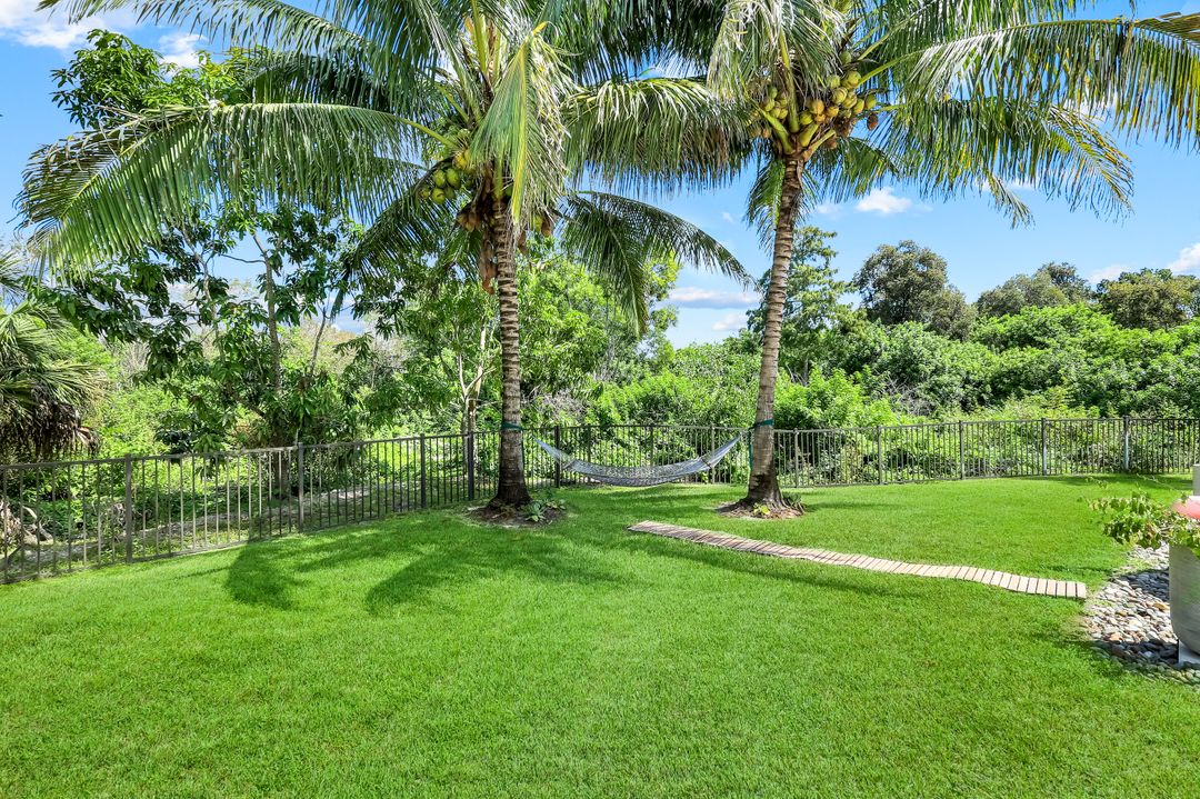 5861 Napa Woods Way, Naples, FL 34116