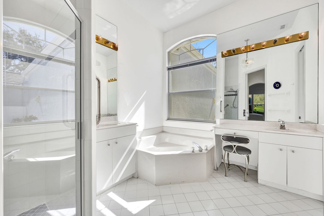 25411 Alicante Dr, Bonita Springs, FL 34134