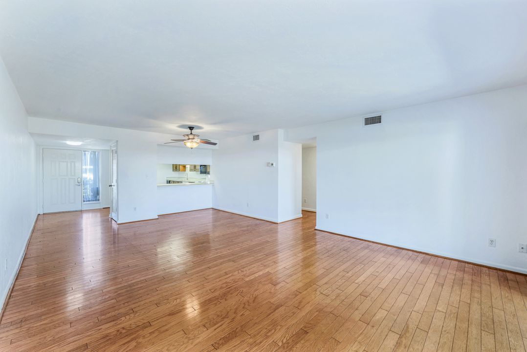 1530 Imperial Golf Course Blvd #312, Naples, FL 34110