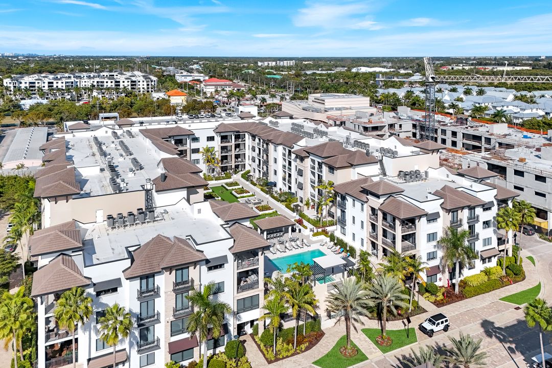 1135 3rd Ave S #210, Naples, FL 34102