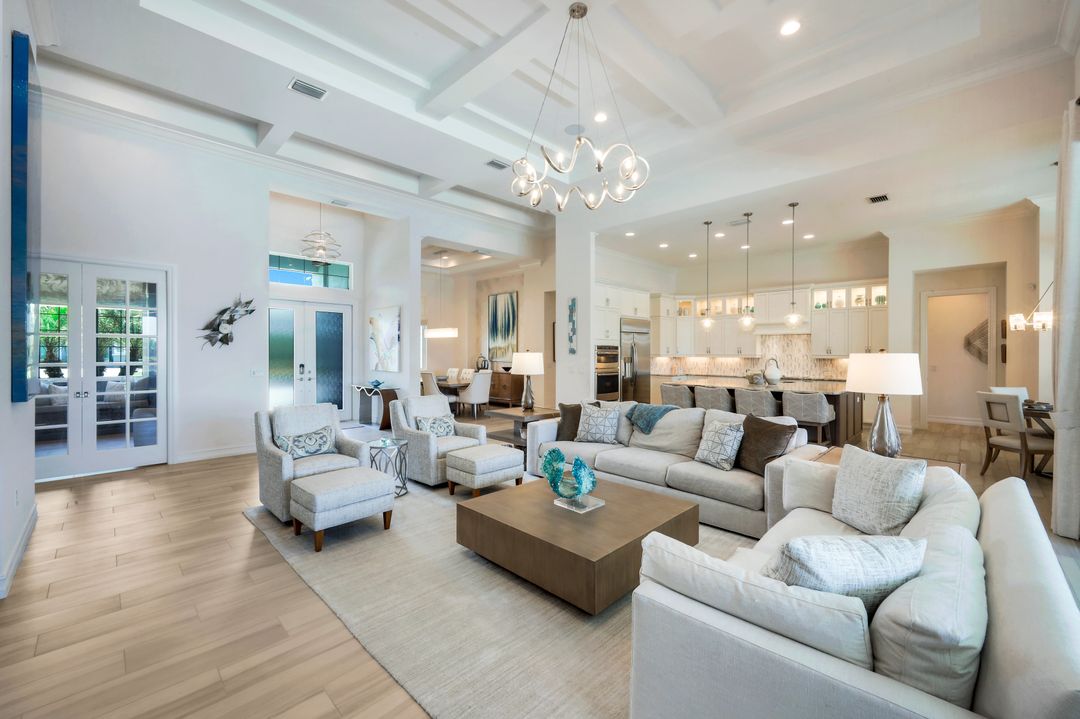 6259 Lightbourn Wy, Naples, FL 34113
