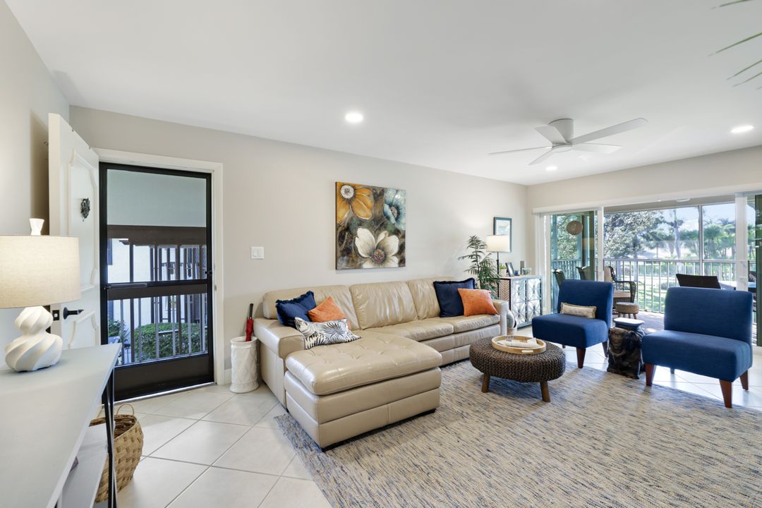 4150 Belair Ln #206, Naples, FL 34103