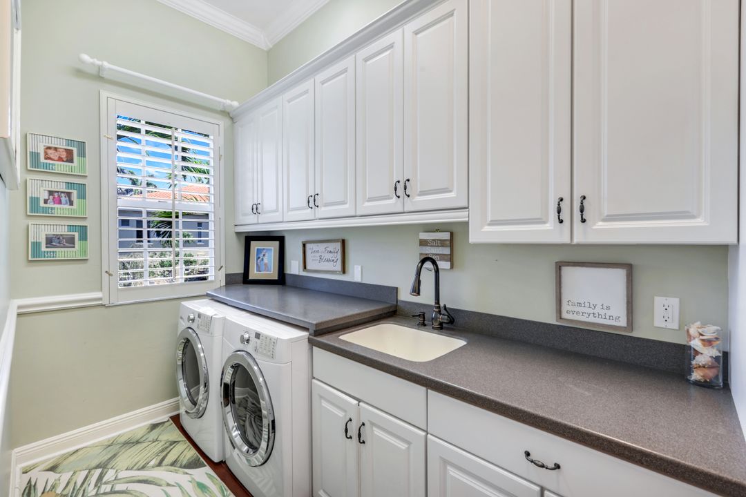 940 Sea Oats Ct, Marco Island, FL 34145
