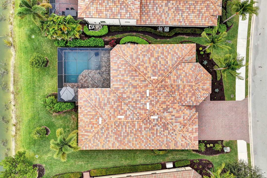 28613 Lisburn Ct, Bonita Springs, FL 34135