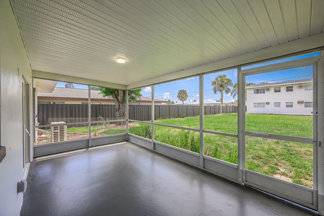 4906 York St, Cape Coral, FL 33904