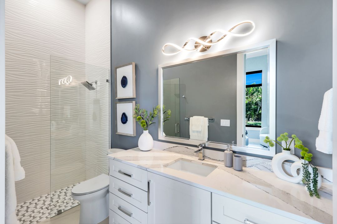 3806 NW 4th St, Cape Coral, FL 33993