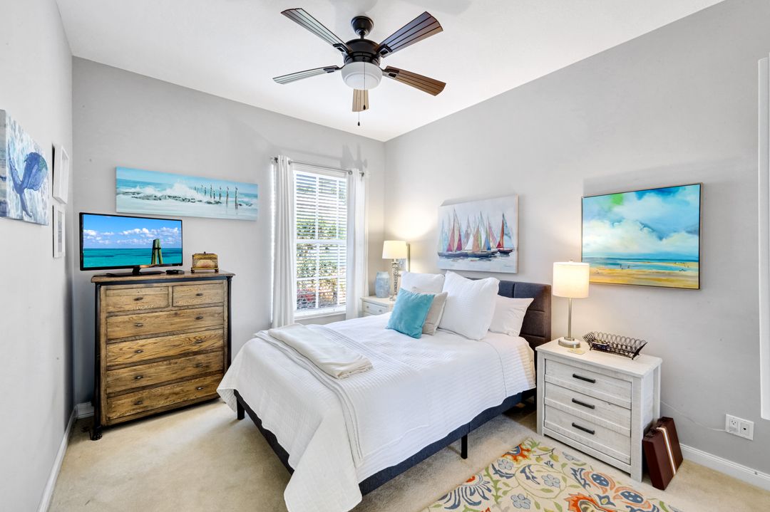 2925 Gilford Way, Naples, FL 34119