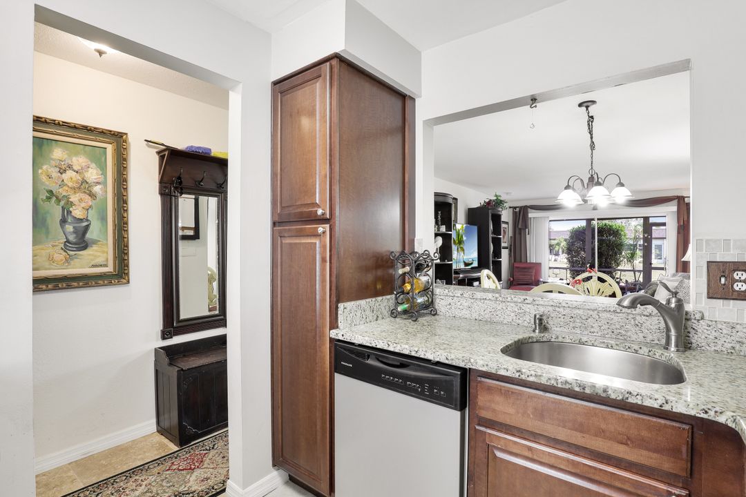 6300 South Pointe Blvd #107, Fort Myers, FL 33919