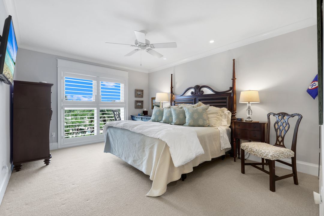 1285 Gulf Shore Blvd N #3B, Naples, FL 34102