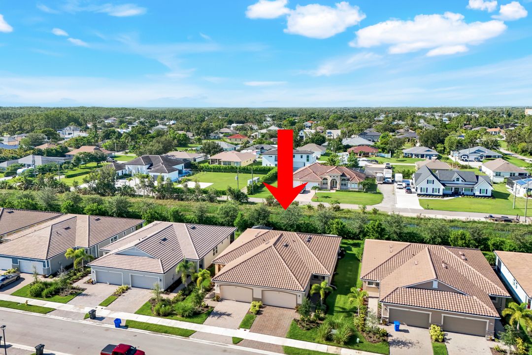 10341 Bonavie Cv Dr, Fort Myers, FL 31570