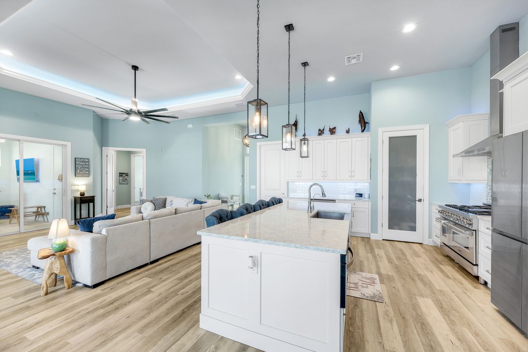 16 NW 38th Pl, Cape Coral, FL 33993