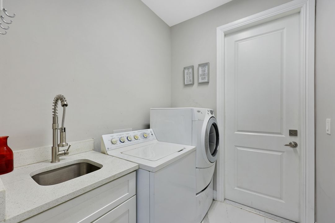 3362 56th Ave NE, Naples, FL 34120