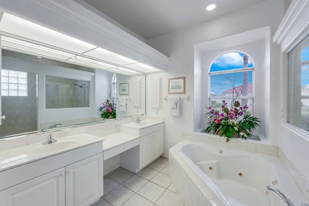 3712 SE 17th Pl, Cape Coral, FL 33904