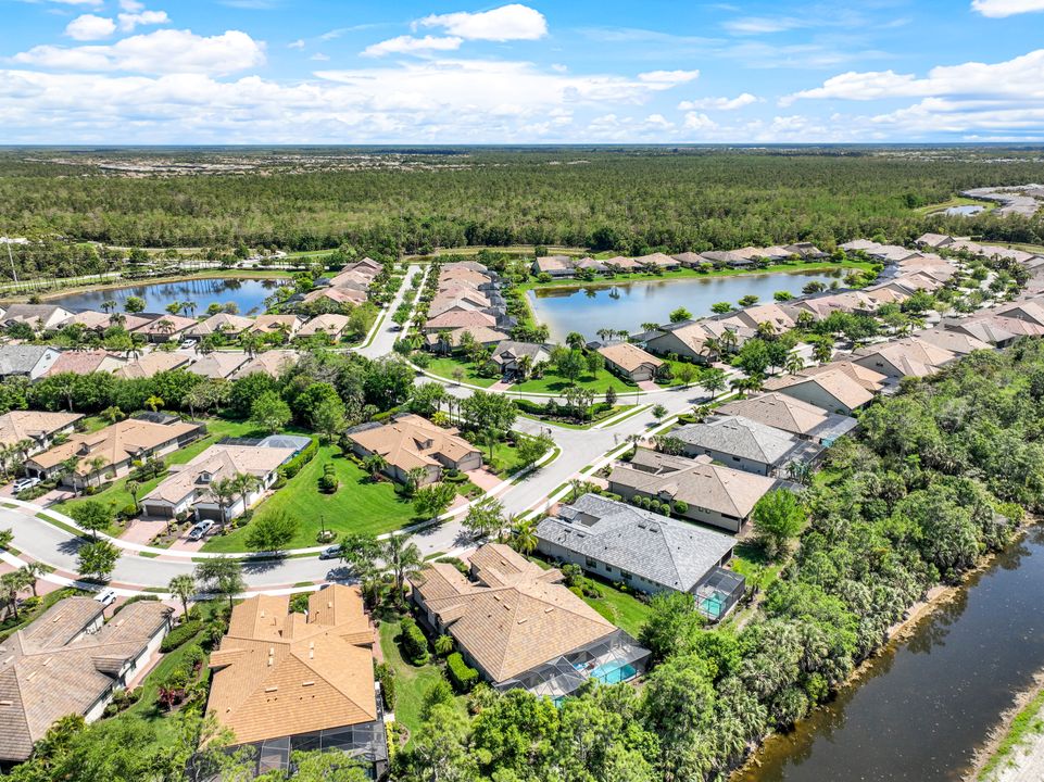 7113 Live Oak Dr, Naples, FL 34114