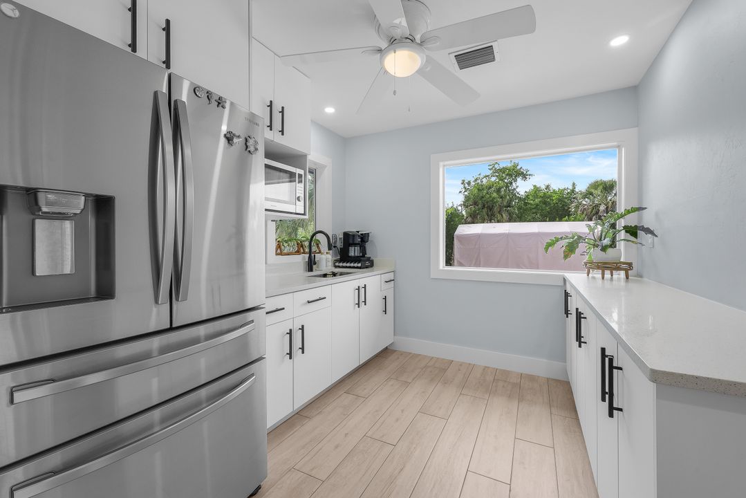 1177 Causeway Blvd, Sanibel, FL 33957