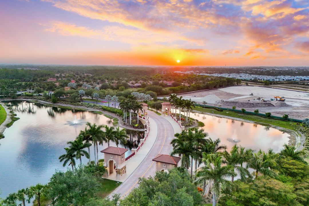 9590 Trevi Ct #5323, Naples, FL 34113