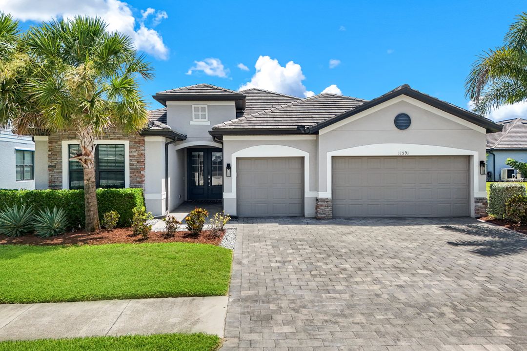 11591 Canopy Loop, Miromar Lakes, FL 33913