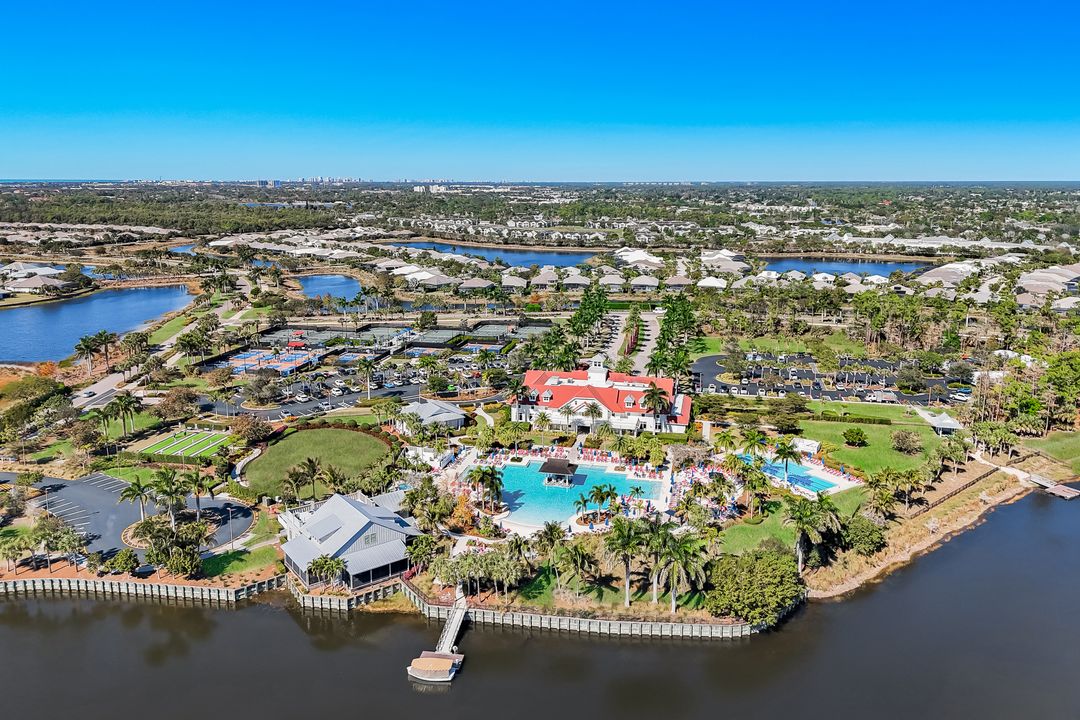 8943 Gustavia Ct, Naples, FL 34112