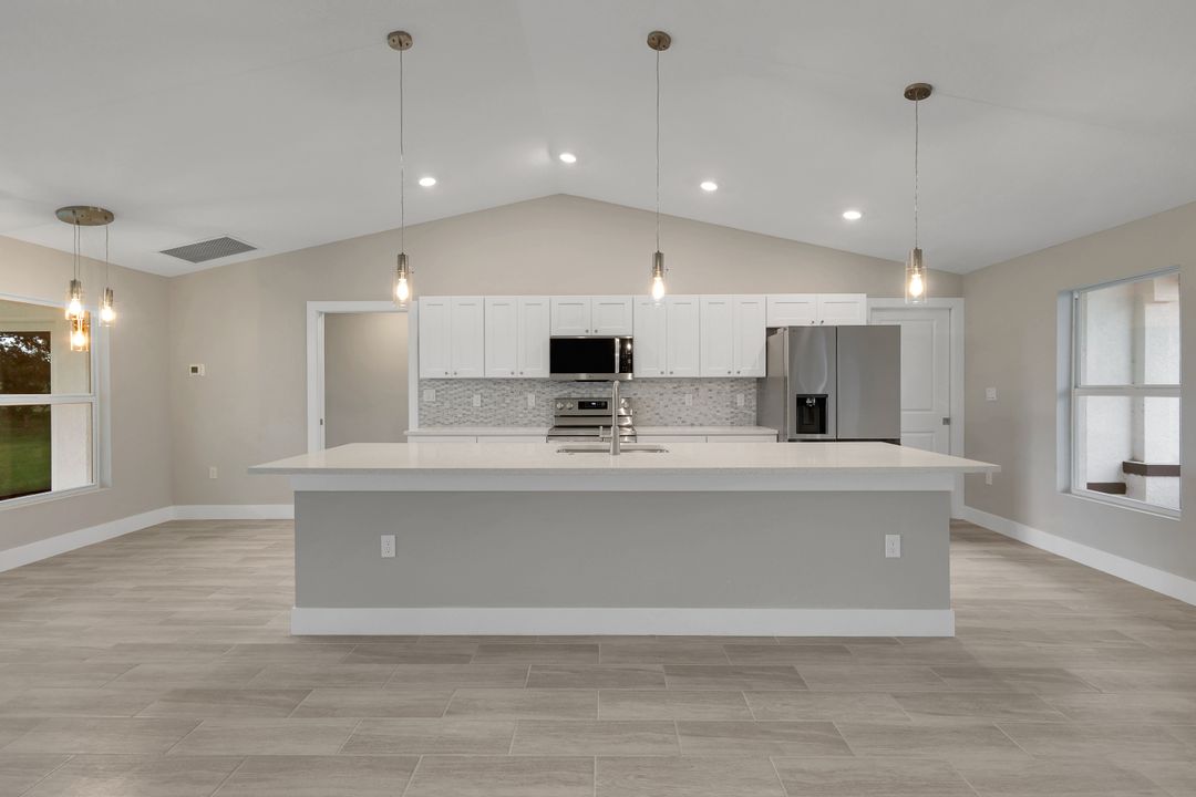 4408 NE 21st Pl, Cape Coral, FL 33909