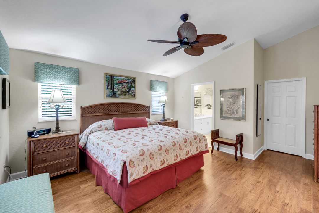 5867 Northridge Dr, Naples, FL 34110