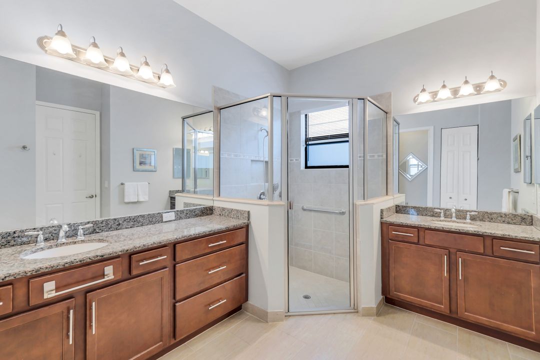 3259 Tahoe Ct, Naples, FL 34119