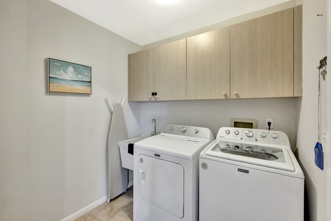 3704 Cartwright Ct, Bonita Springs, FL 34134