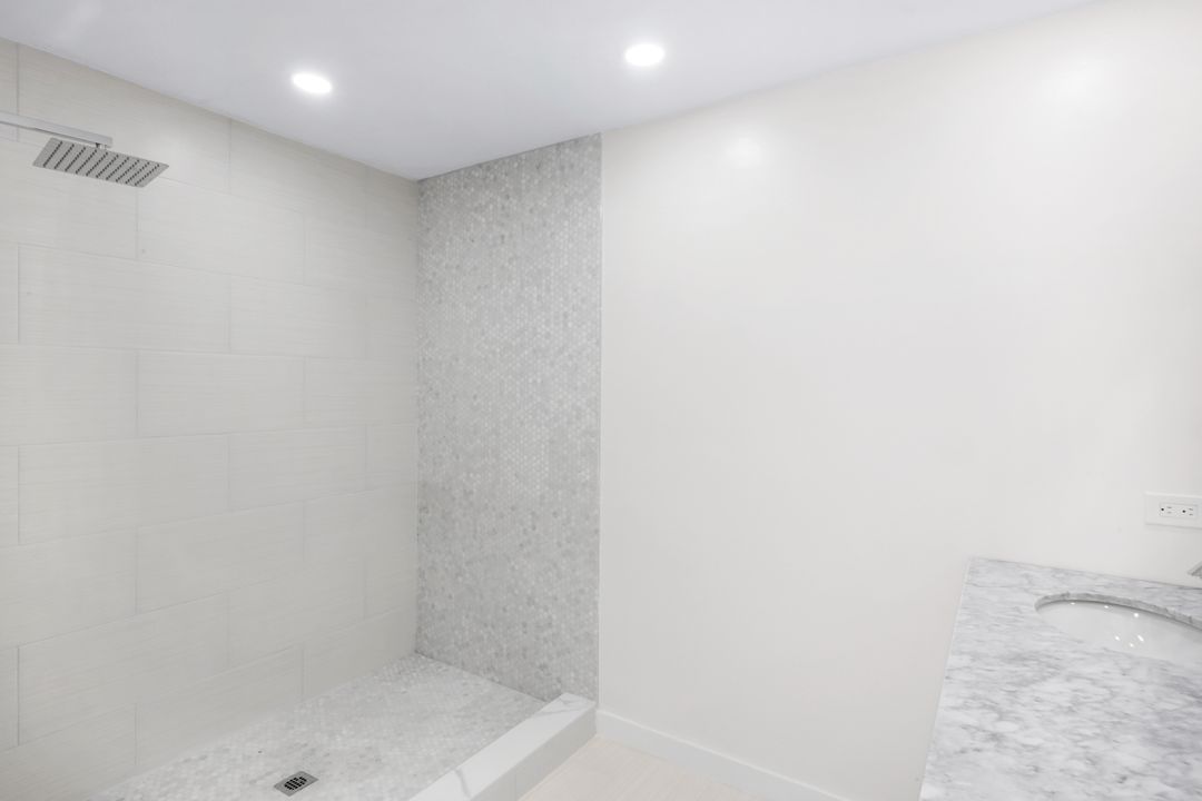 750 Southern Pines Dr, Naples, FL 34103