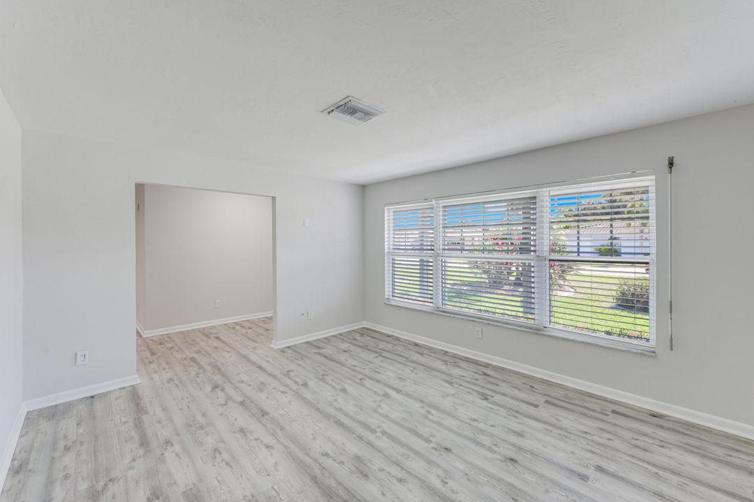 4240 SE 3rd Ave, Cape Coral, FL 33904