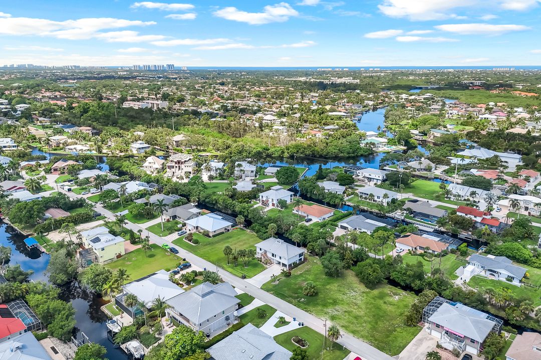 27136 Belle Rio Dr, Bonita Springs, FL 34135