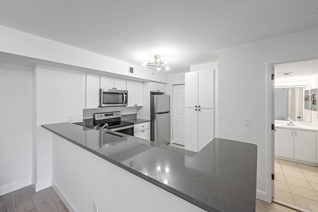 1835 Florida Club Cir #2305, Naples, FL 34112