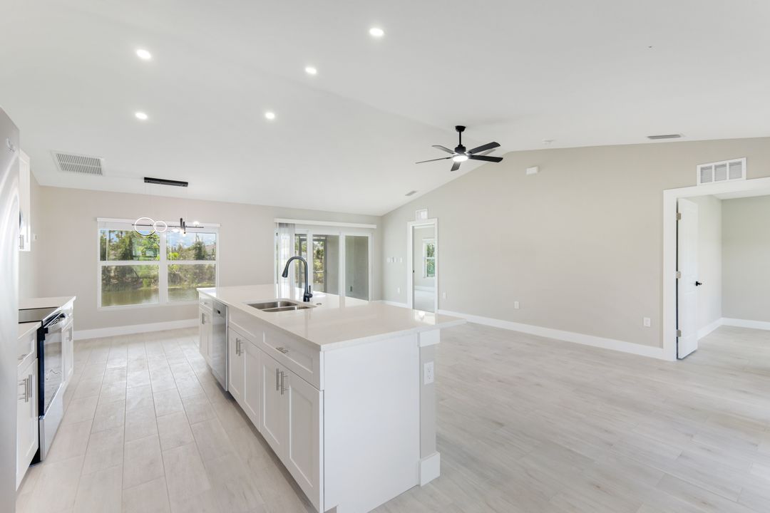 3757 NE 16th Pl, Cape Coral, FL 33909
