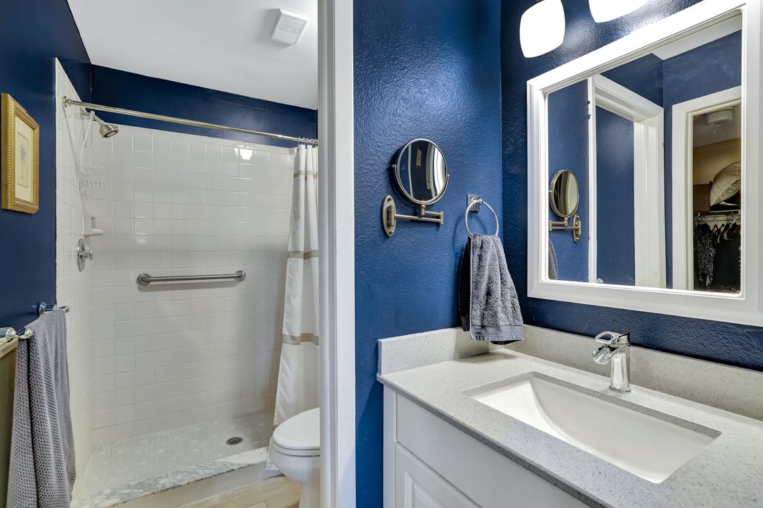 1336 Churchill Cir #K202, Naples, FL 34116