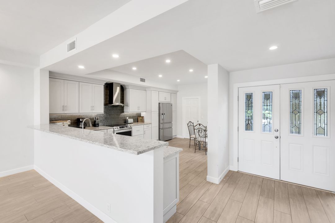 11612 Quail Village Way, Naples, FL 34119