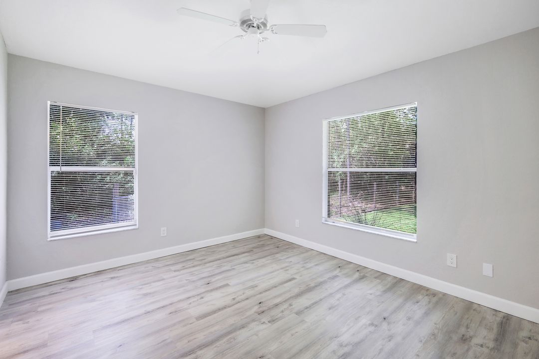 4285 16th Ave NE, Naples, FL 34120