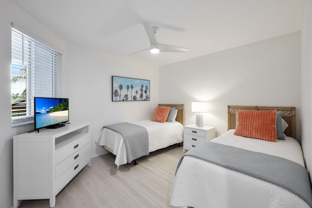 50 Seagate Dr #203, Naples, FL 34103