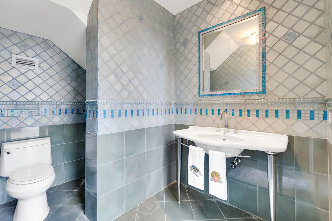 1450 Gulfstar Dr S, Naples, FL 34112