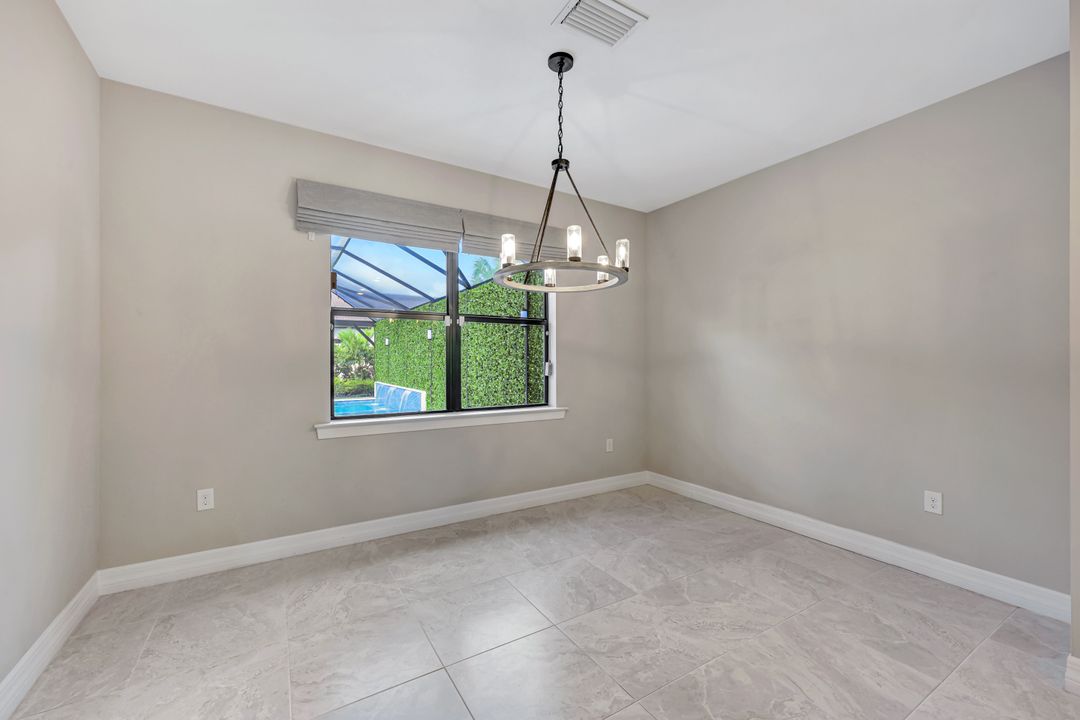 7265 Wilton Dr N, Naples, FL 34109