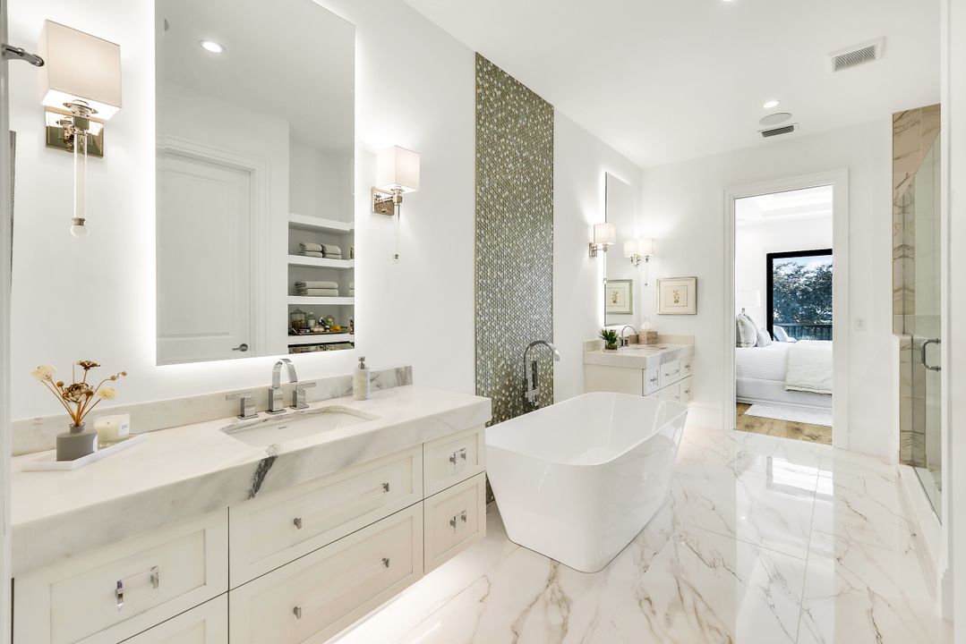 16320 Corsica Way #202, Naples, FL 34110