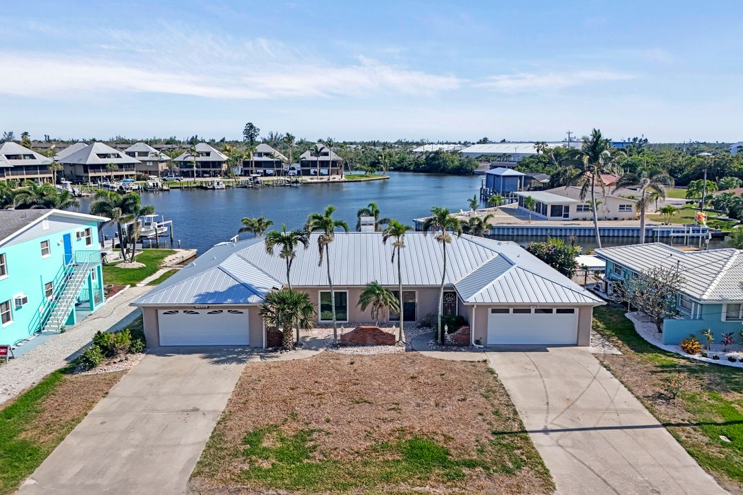 7775 Bocilla Ln, Bokeelia, FL 33922