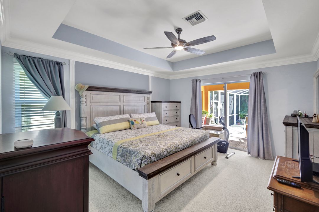 5323 SW 22nd Pl, Cape Coral, FL 33914