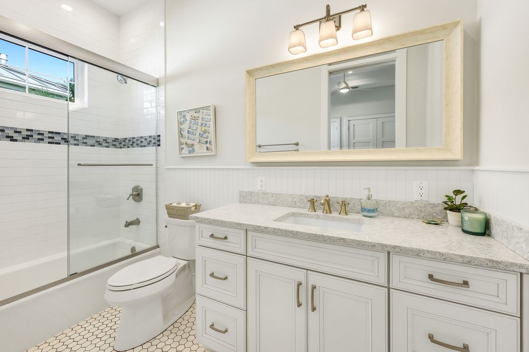 16415 Seneca Way, Naples, FL 34110