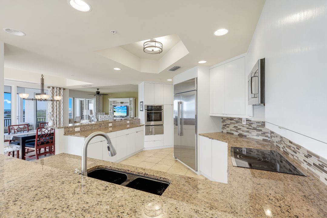 4801 Bonita Bay Blvd #1401, Bonita Springs, FL 34134