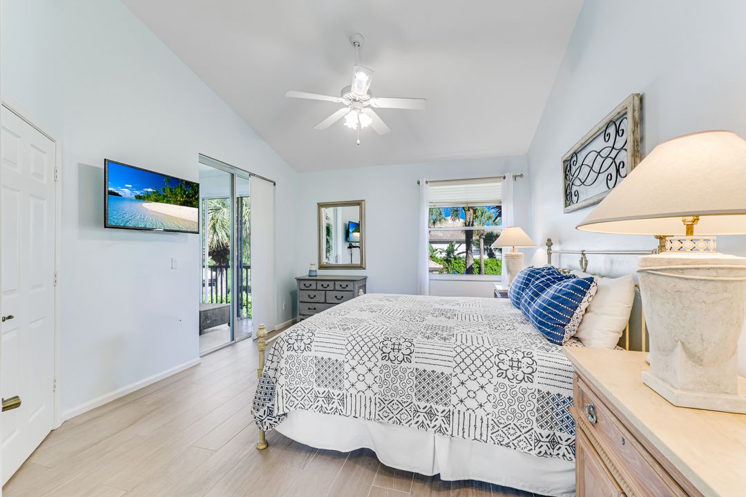 7720 Gardner Dr  #201, Naples, FL 34109