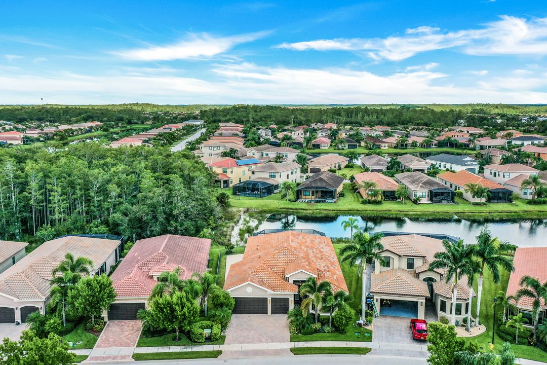 11532 Stonecreek Cir, Fort Myers, FL 33913